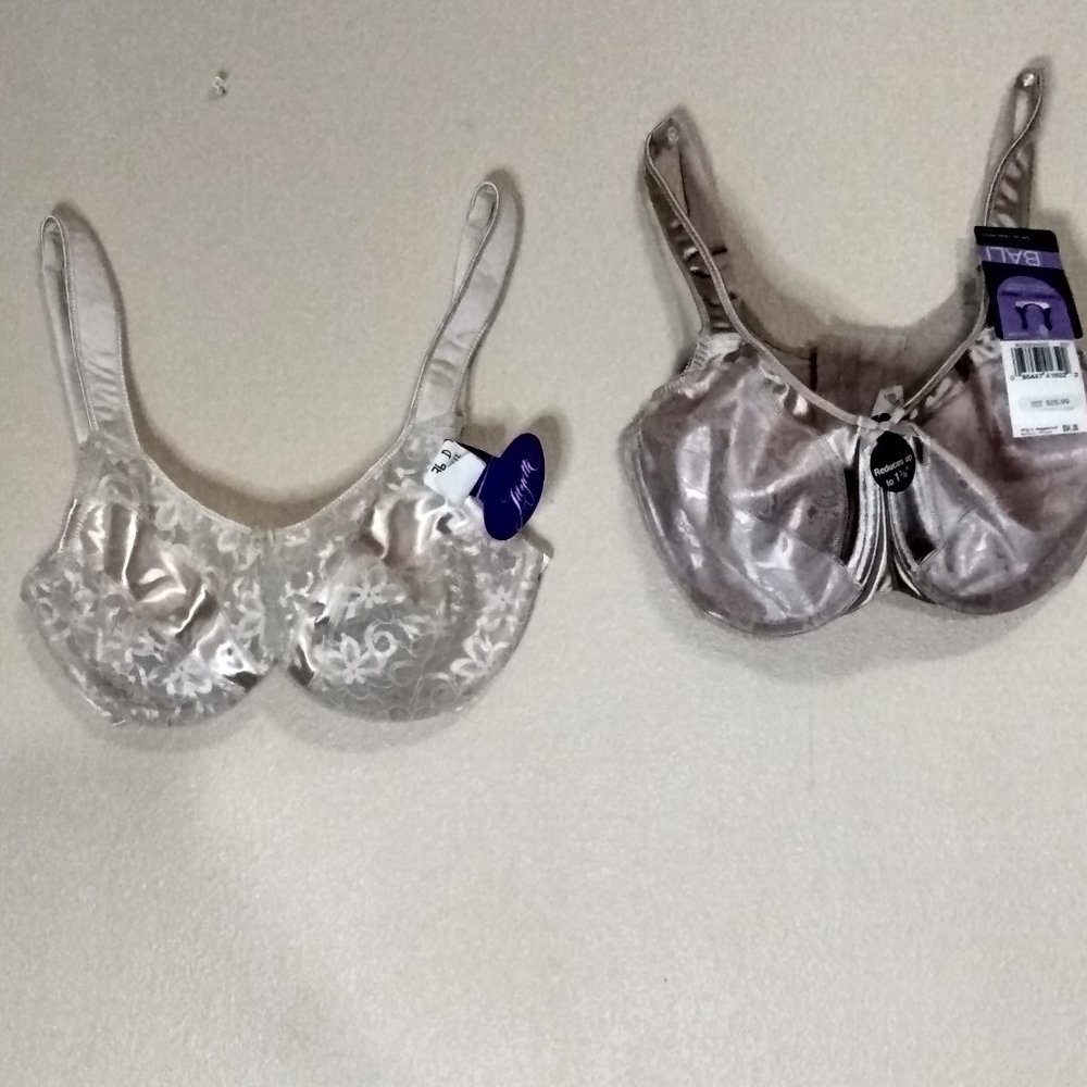 Brand NEW Bali (minimizer) bra